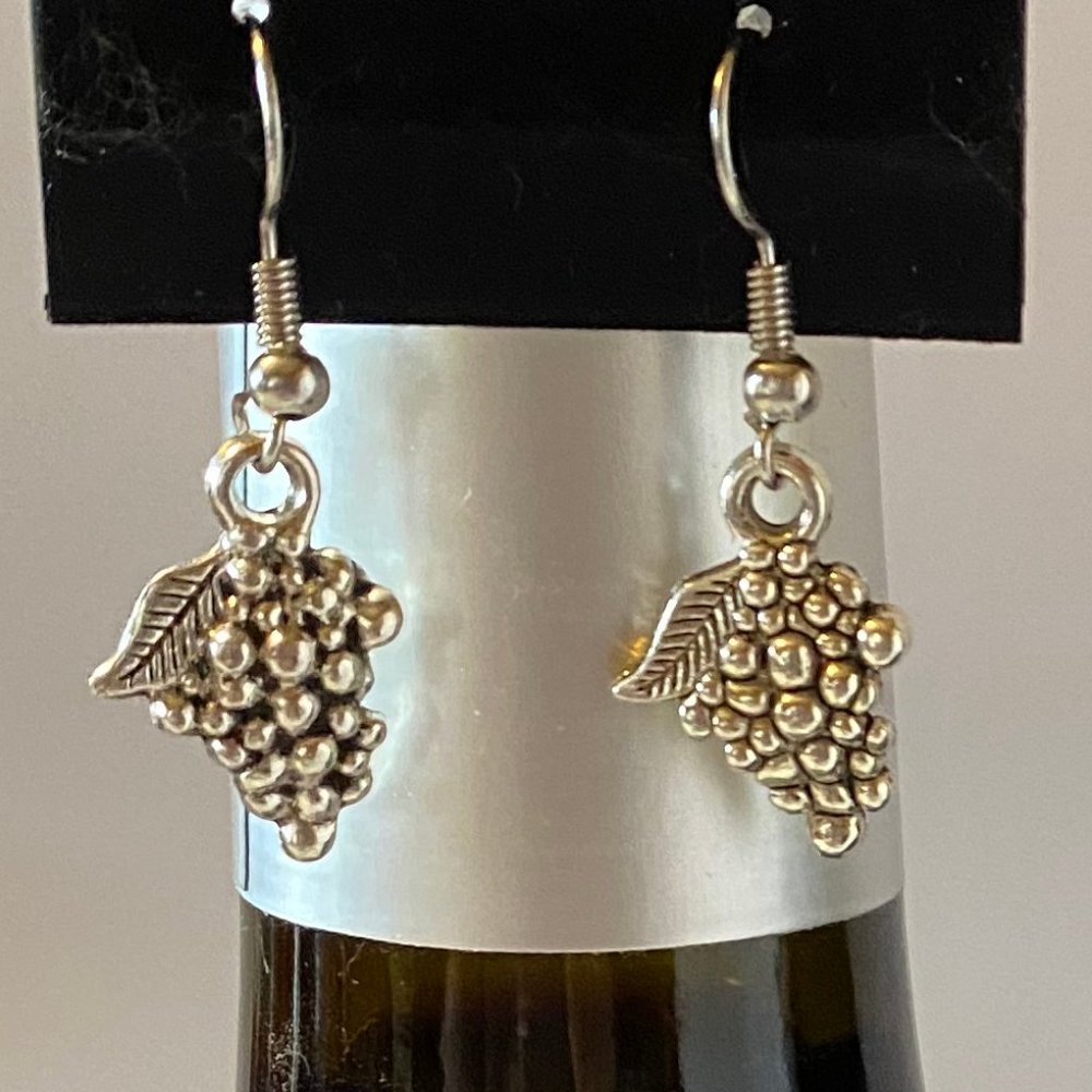 BOGO Magnolia Spring Wine Time Earrings - Grape 1